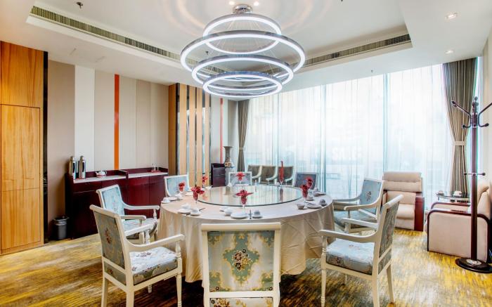 Holiday Inn Express City Centre Dalian By IHG