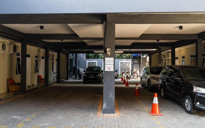 RedDoorz near Exit Toll Bogor