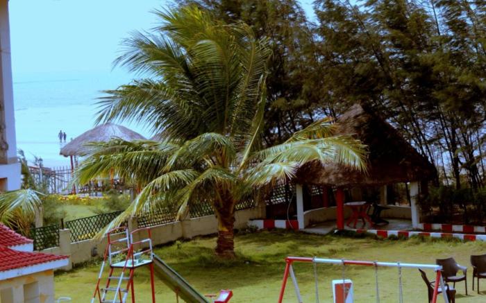 The Candlewood Park Beach Resort