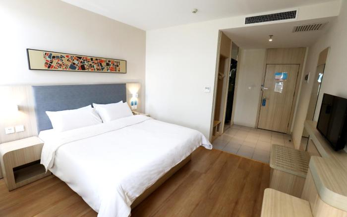 Hanting Hotel Changchun Jingyue University Town Xunchi Plaza