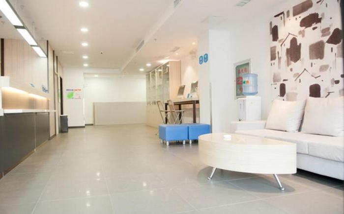 Hanting Hotel Shenyang Yuhong Square Metro Station