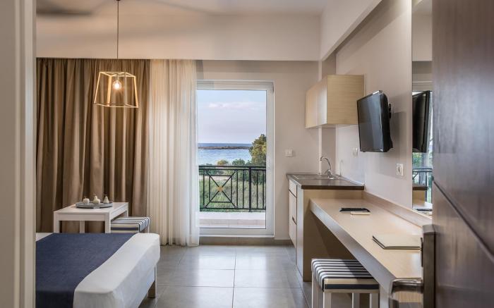Sea View Hotel And Apartments