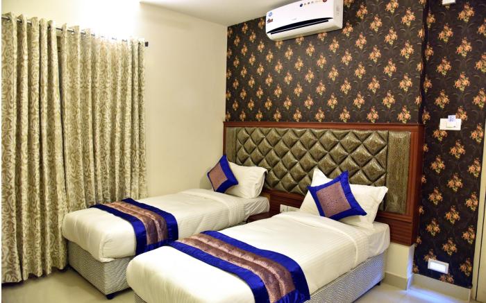 Pine Tree Boutique Hotel near US Consulate & Apollo Hospital