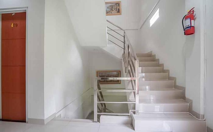 Reddoorz Plus near Palembang Airport 3