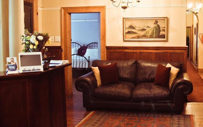 Mountain Manor Guest House and Executive Suites