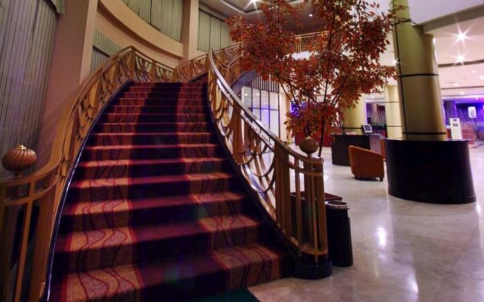 Grand Elite Hotel
