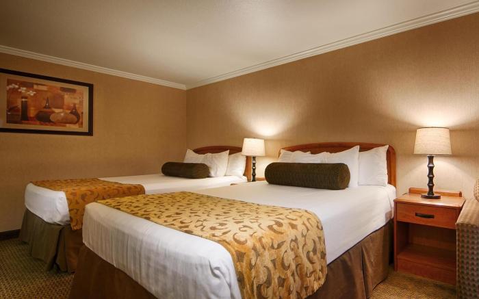 Best Western Holiday Hotel