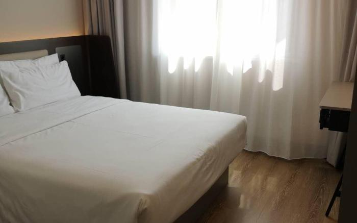 Hanting Hotel Lianyungang Xinpu Park East Gate