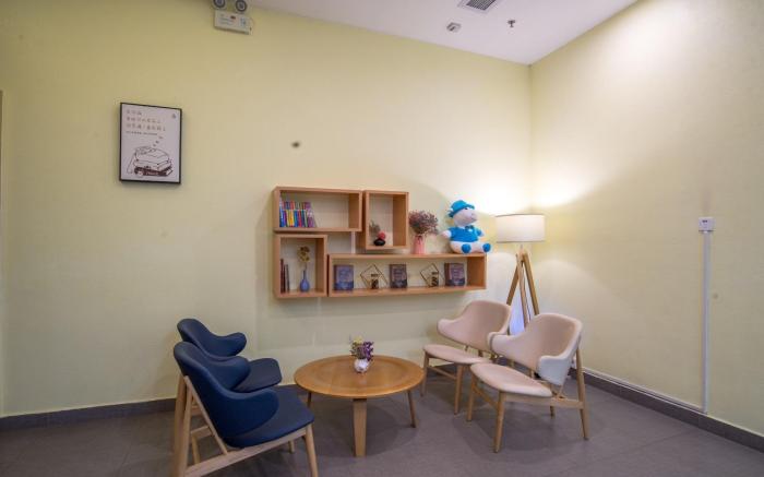Hanting Hotel Shenzhen Huaqiangbei Zhenxing Road