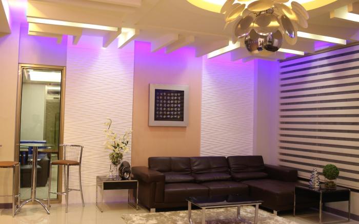 2205 Suites