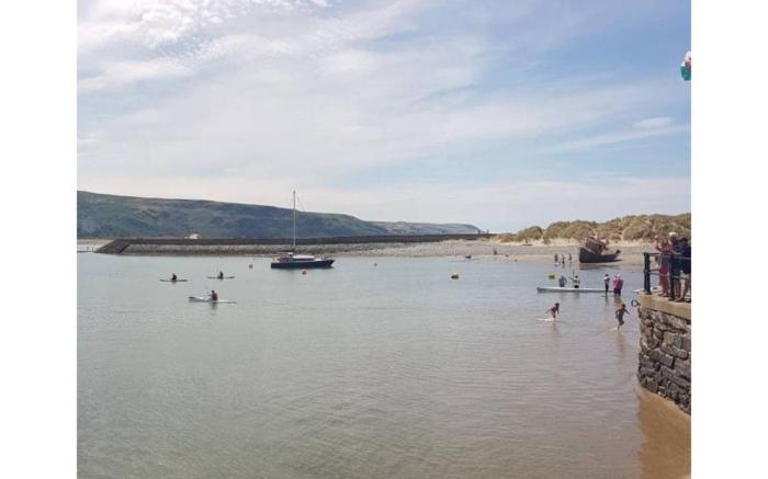 Barmouth Beach Club