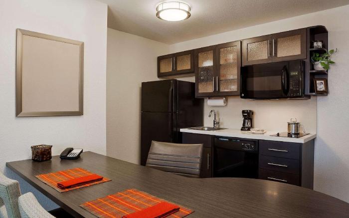 Sonesta Simply Suites Hampton