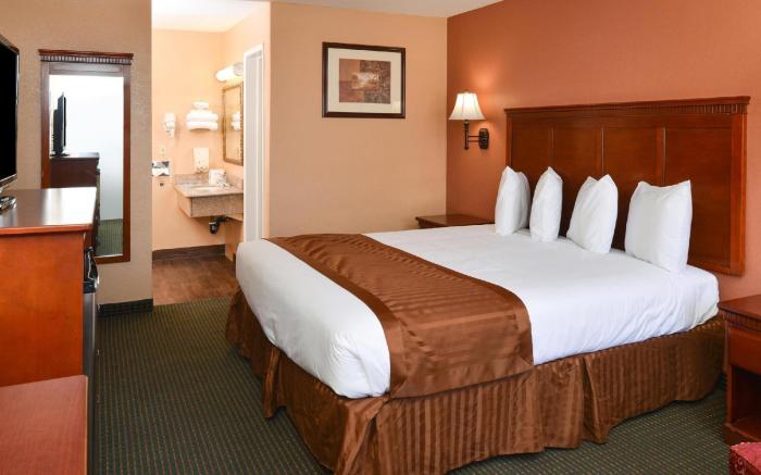 Americas Best Value Inn & Suites Bakersfield E