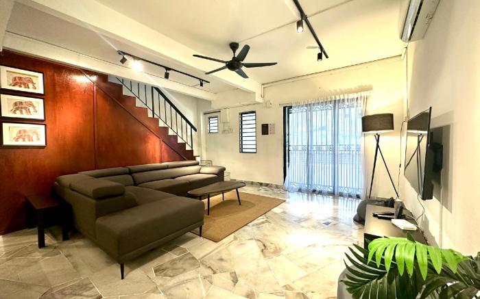 BNB Cozy Homestay @ Bdr Country Homes (Corner Hse)