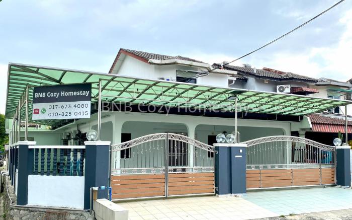 BNB Cozy Homestay @ Bdr Country Homes (Corner Hse)