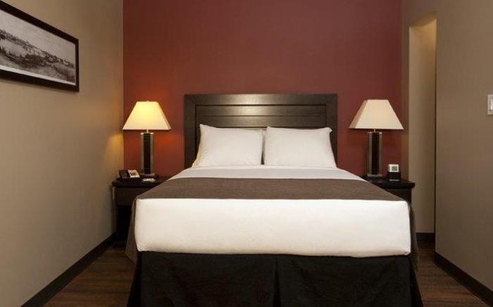 Royal Hotel