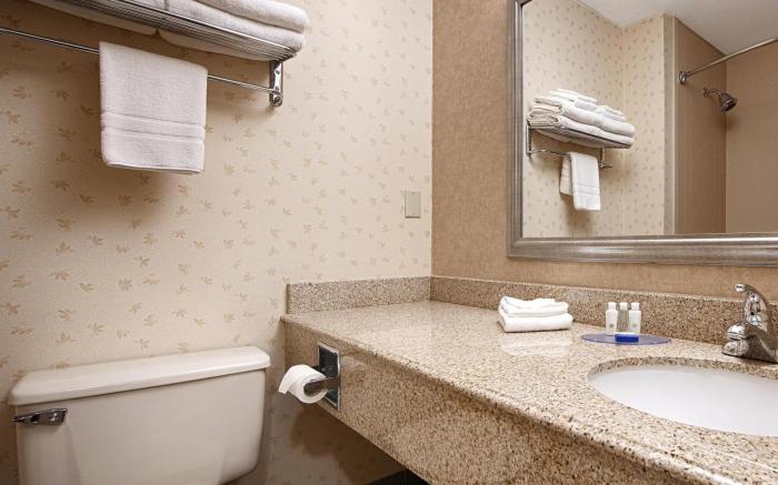 Best Western Cooperstown Inn & Suites