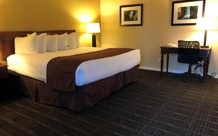 Best Western Lakewood - Historic Landmark 