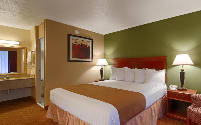 Clarion Pointe Morrow - Atlanta South
