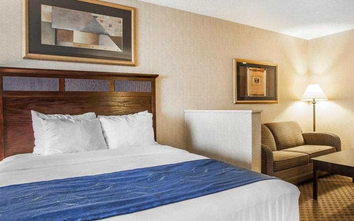 Comfort Suites