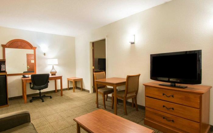 Comfort Suites Fort Pierce I-95