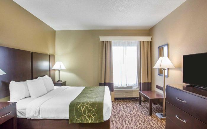 Comfort Suites