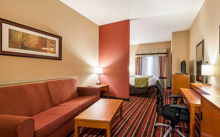 Comfort Suites Sulphur-Lake Charles