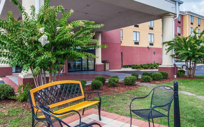 Comfort Suites Tuscaloosa near University