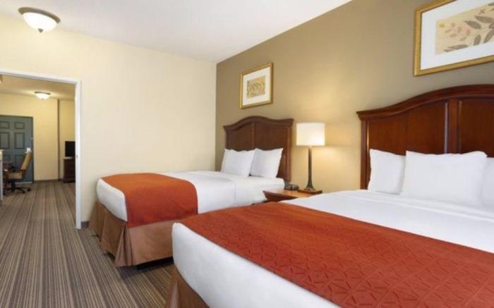 Country Inn & Suites by Radisson, Columbia, MO