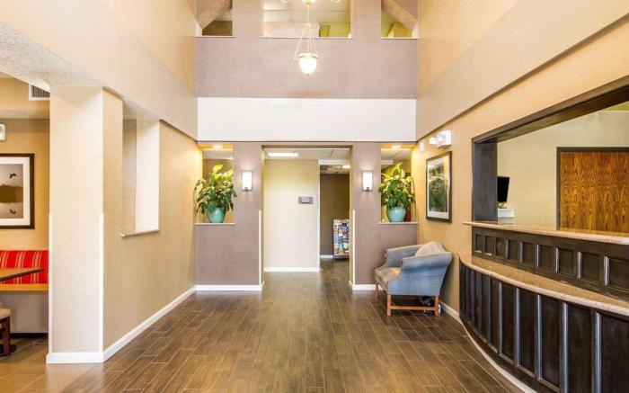 Comfort Inn Lathrop Stockton Airport