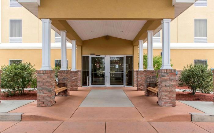 Comfort Suites Scranton near Montage Mountain