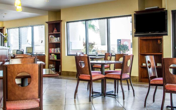 Comfort Suites Vacaville-Napa Valley Area