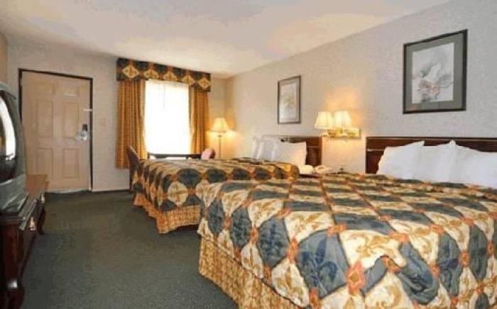 Mockingbird Inn & Suites