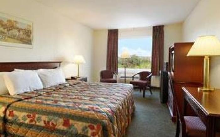 Express Inn Harrisburg South New Cumberland