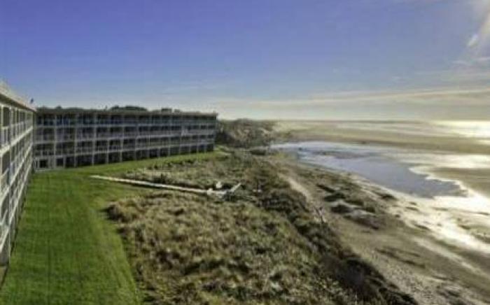 Driftwood Shores Resort