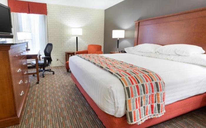 Drury Inn & Suites Joplin
