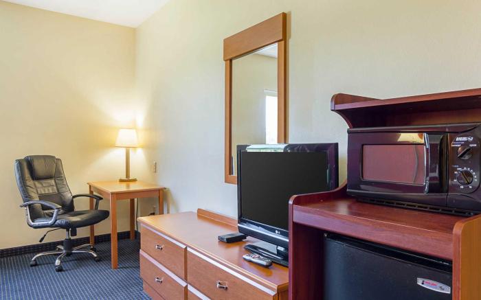 Econo Lodge Inn & Suites Pritchard Road North Little Rock