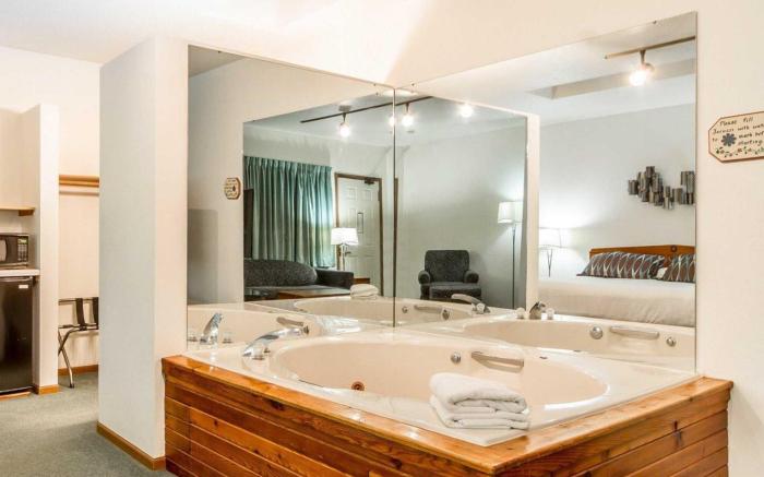 Clarion Pointe Tomah