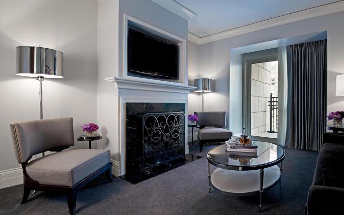 Waldorf Astoria Chicago Hotel