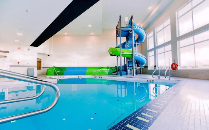 Holiday Inn Hotel & Suites Calgary South - Conference Ctr By IHG