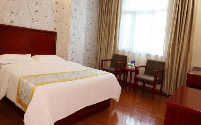 GreenTree Inn Fuyang Taihe South Xiyang Road Business Hotel