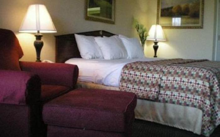 Quality Inn Bessemer I-20 exit 108