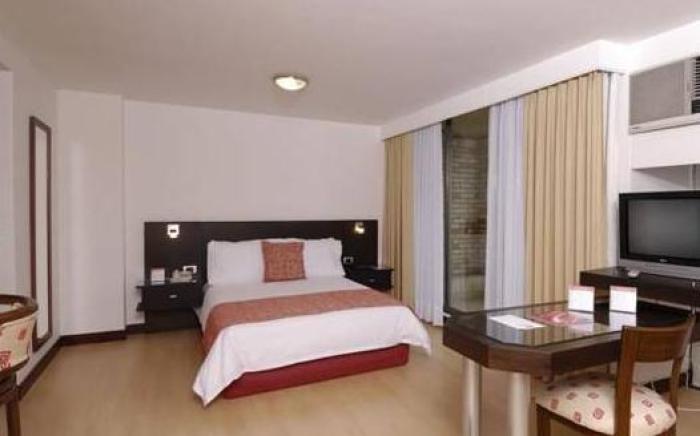 Leblon Suites Hotel
