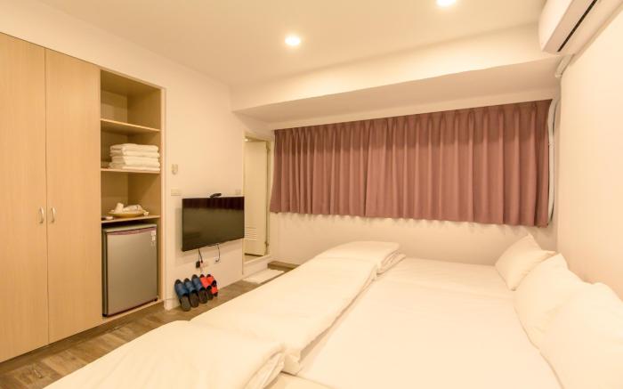 JJ Quad room 16