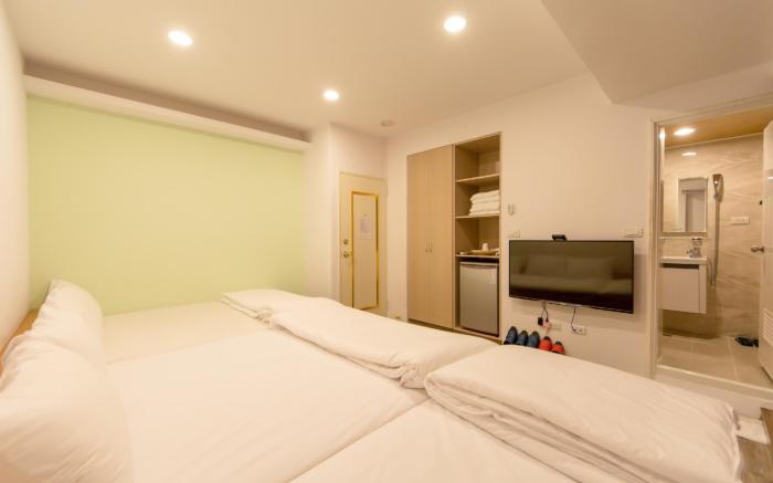 JJ Quad room 16