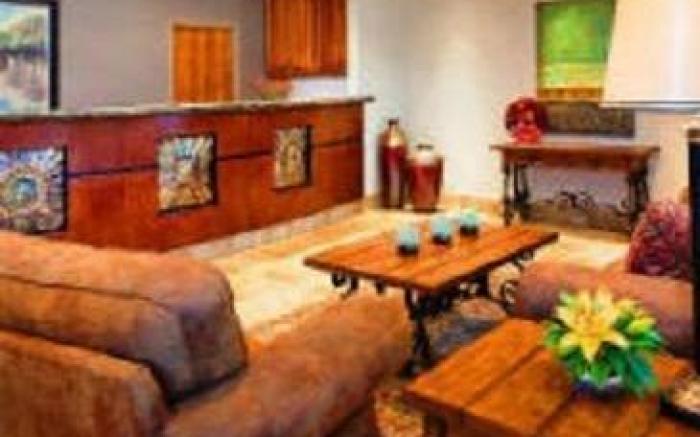 Norfolk Country Inn and Suites