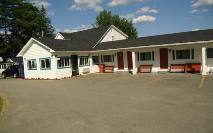 Pilgrim Inn & Cottages