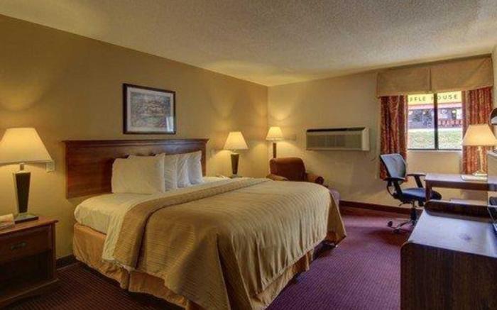 Quality Inn Auburn Campus Area I-85
