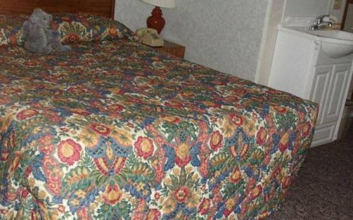 Stonybrook Motel & Lodge