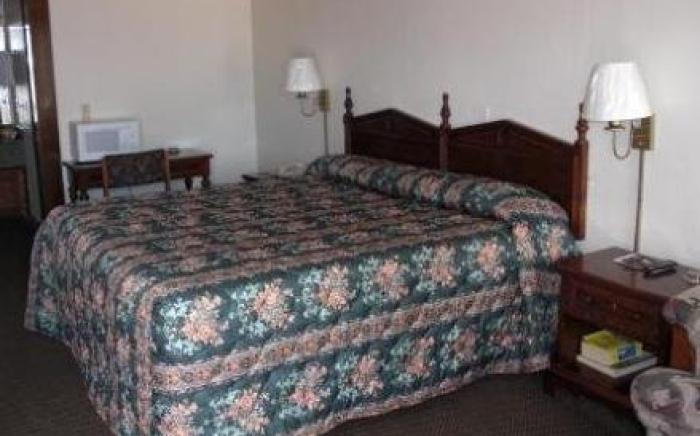 Stratford House Inn